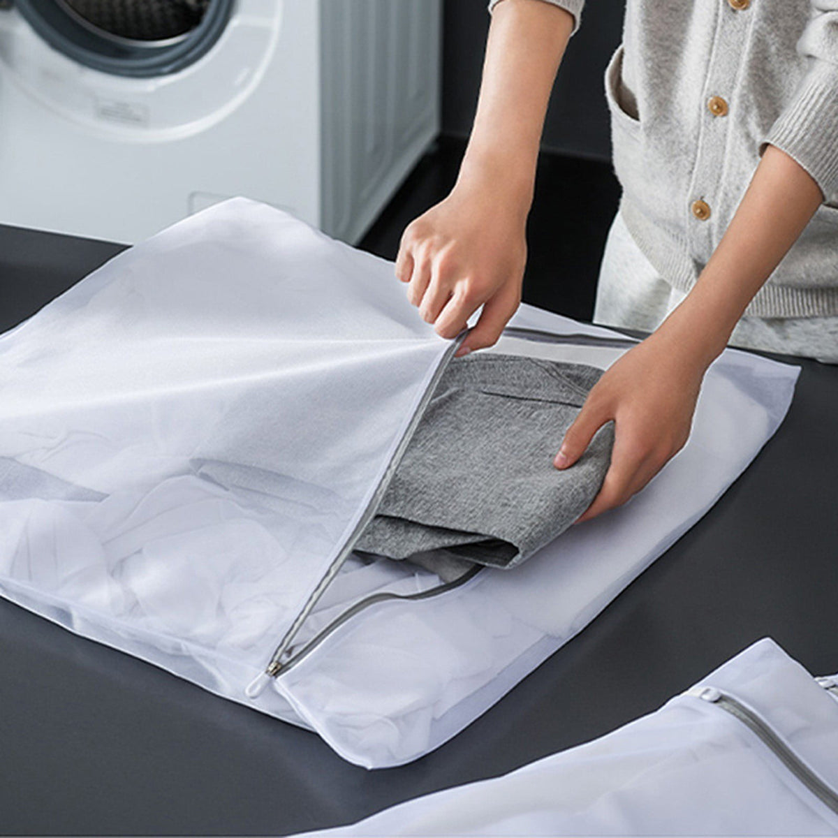 Small Mesh Laundry Bags with Zipper, 3-Pack, 9.84 x 11.81 Inch for Delicates - Image 3
